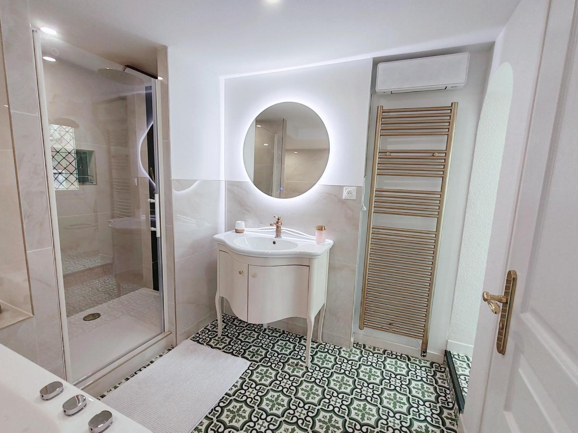 Appartement Bulle D'Antan En Coeur De Ville - Monument Classe Historique - Grand Jaccuzi Castres  Extérieur photo